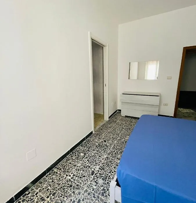 Double Room - Via Dei Mille - Monte Grappa-1